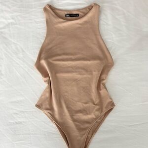 Tan ZARA bodysuit top 🧡